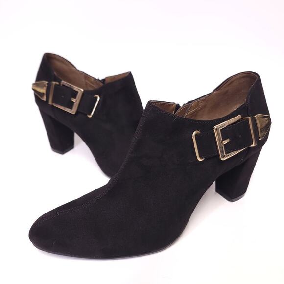 Aerosoles Black Heels Size 8.5 Effortless Shooties Gold Buckle - Picture 1 of 16